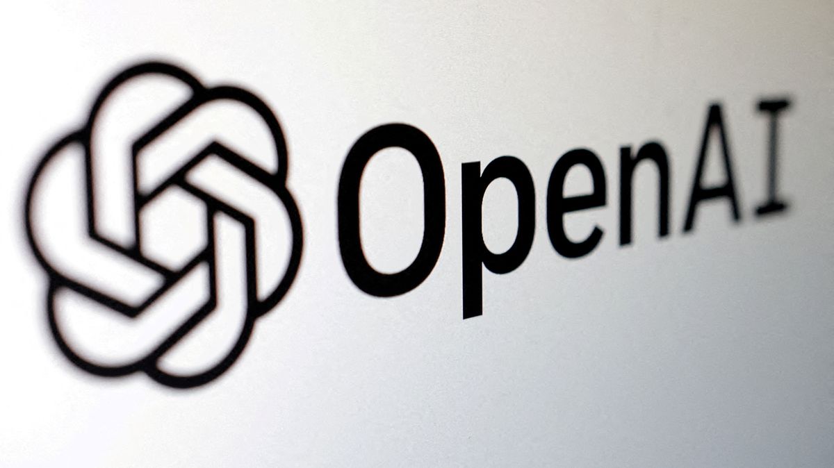 Většina zaměstnanců OpenAI hrozí odchodem, žádá rezignaci správní rady